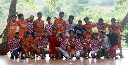 Đội bóng đá trường THCS Ngọc Lâm tham dự Vòng chung kết Festival bóng đá học đường U.13 Cúp Yamaha 2016